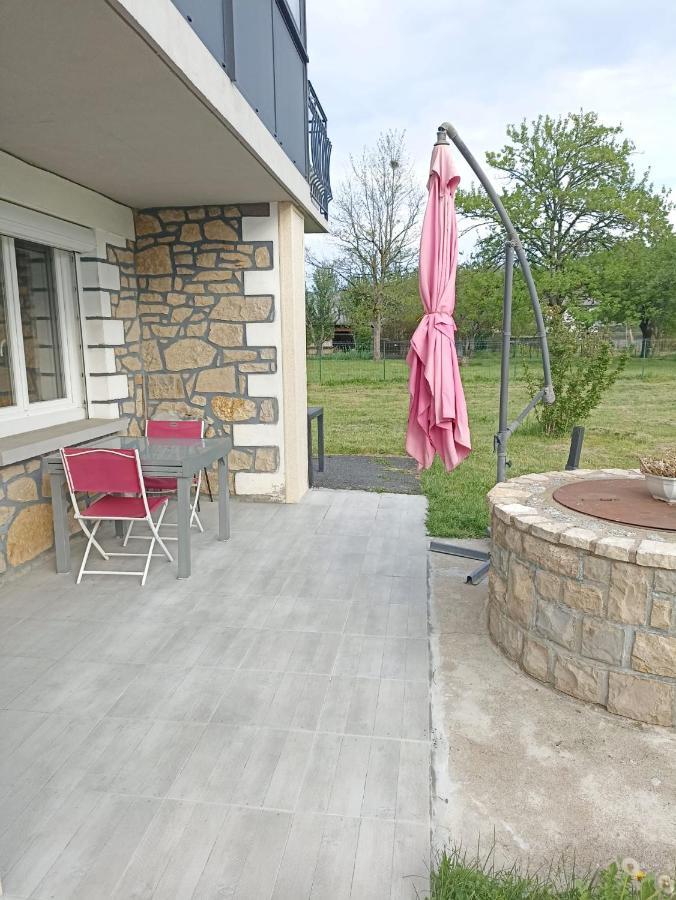 La Clematite D'Olt Appartement Saint-Côme-dʼOlt Buitenkant foto